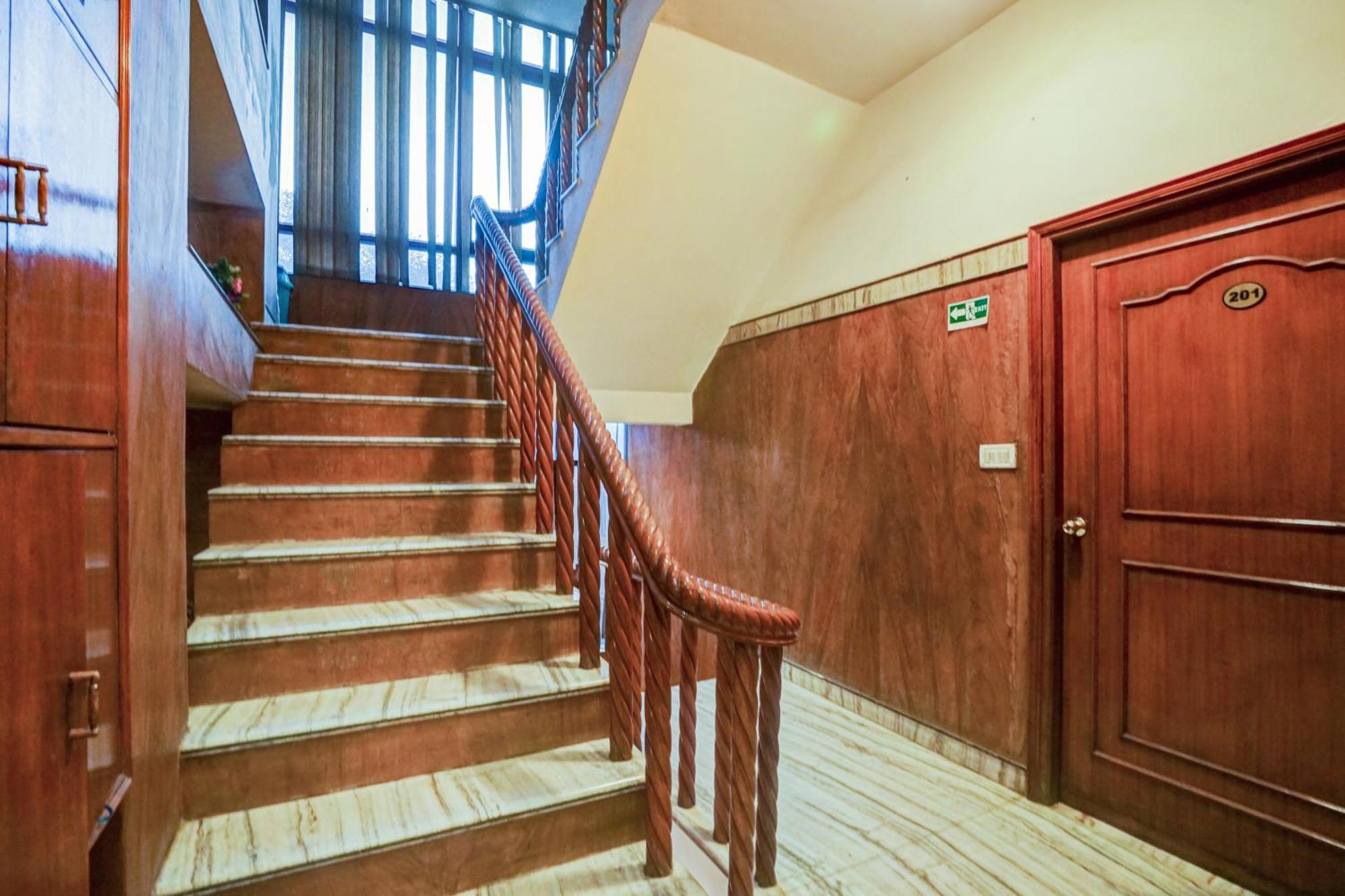 Super Hotel O Sansarchandra Road Formerly Luna Rosa جايبور المظهر الخارجي الصورة