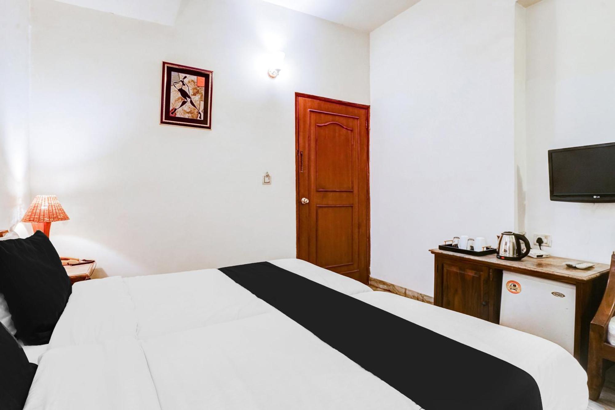 Super Hotel O Sansarchandra Road Formerly Luna Rosa جايبور المظهر الخارجي الصورة
