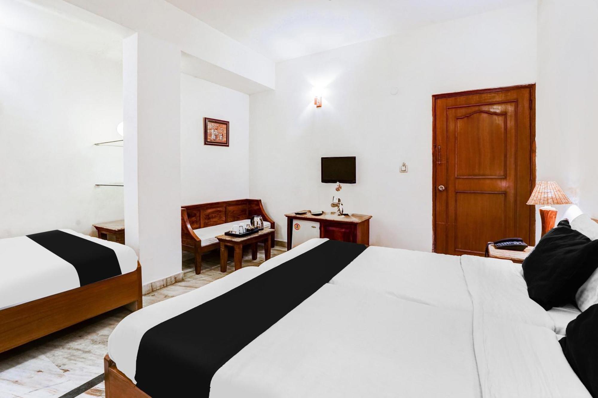 Super Hotel O Sansarchandra Road Formerly Luna Rosa جايبور المظهر الخارجي الصورة